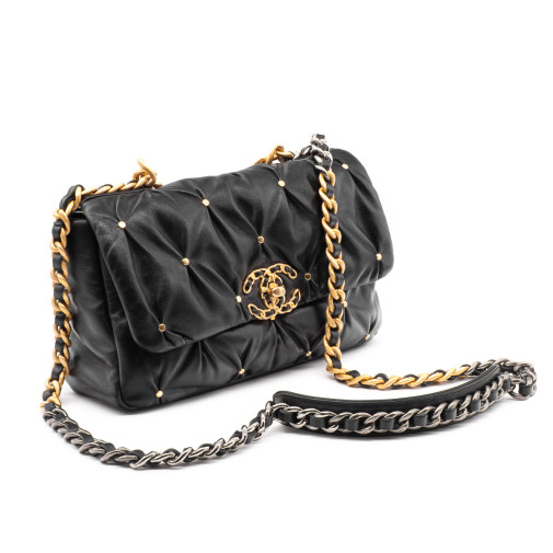Sac Chanel Le 19 Édition limitée en cuir d’agneau souple et studs doré