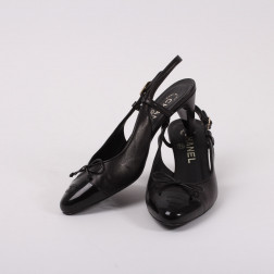 Paire d'escarpins P.36