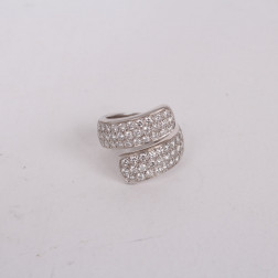 Bague or blanc 18k sertie de diamants