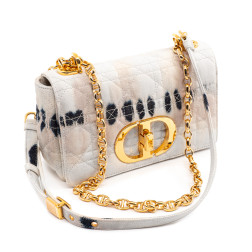Sac à bandoulière Dior Caro en toile blanc cassé et Tie and Dye bleu et beige rosé