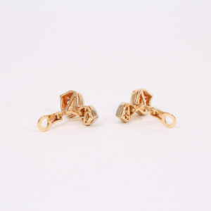 Pair of ear clips gold and diamonds - Image 8