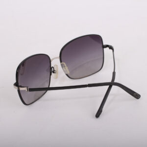 Lote de dos pares de gafas de sol para mujer. - Imagen 10