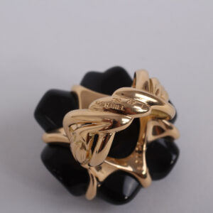 Bague Camélia Grand Modèle Edition Limitée onyx bleu or jaune 18k – Image 5
