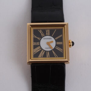 Montre Mademoiselle en or jaune 18k – Image 3