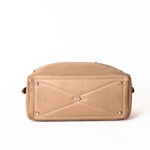 Bolso Victoria de cuero Togo gris tourterelle - Imagen 5