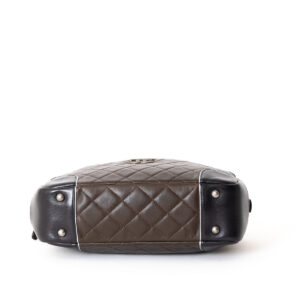 Brown and black quilted leather shopping bag - Image 7