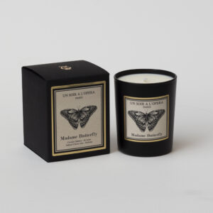 Vela perfumada MADAMA BUTTERFLY Cereza sakura y verbena segun l'Opéra de Puccini (Vendido en juegos de 2 velas) - Imagen 1