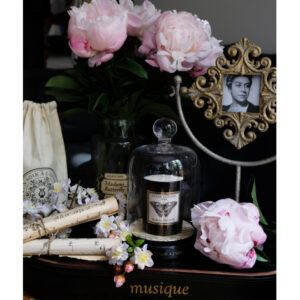 Vela perfumada MADAMA BUTTERFLY Cereza sakura y verbena segun l'Opéra de Puccini (Vendido en juegos de 2 velas) - Imagen 2