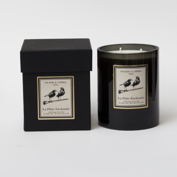 Bougie parfumée 3 mèches LA FLUTE ENCHANTEE Cèdre Rouge et Rose Otto 1KG-0