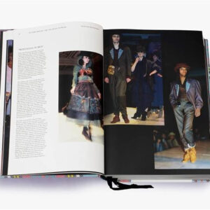 VIVIENNE WESTWOOD Defilés – Image 2