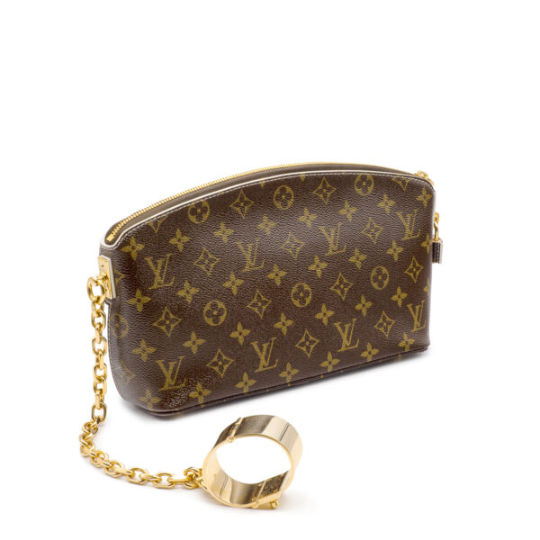 Pochette Monogram Fetish Lockit Defilés 2011-2012-0
