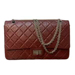 Sac 2.55 Jumbo en cuir vieilli bordeaux - Image 1
