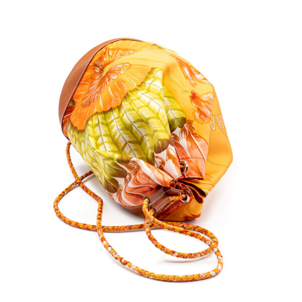 Sac porté-épaule Hermes Soie Cool en soie Brazil et cuir Barénia-21317