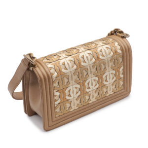Sac Chanel Boy Edition limitée Dubaï Médium en cuir beige et doré-21350