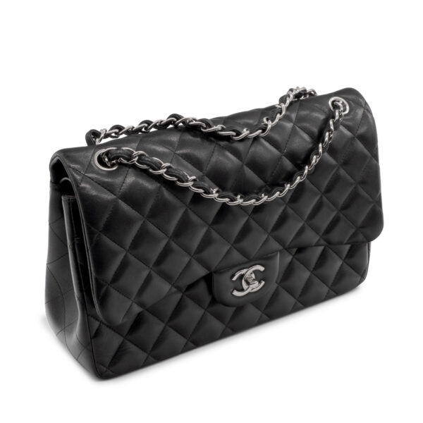 Sac à main Chanel Timeless Jumbo en cuir matelassé noir-0 Sac à main Chanel Timeless Jumbo en cuir matelassé noir-0