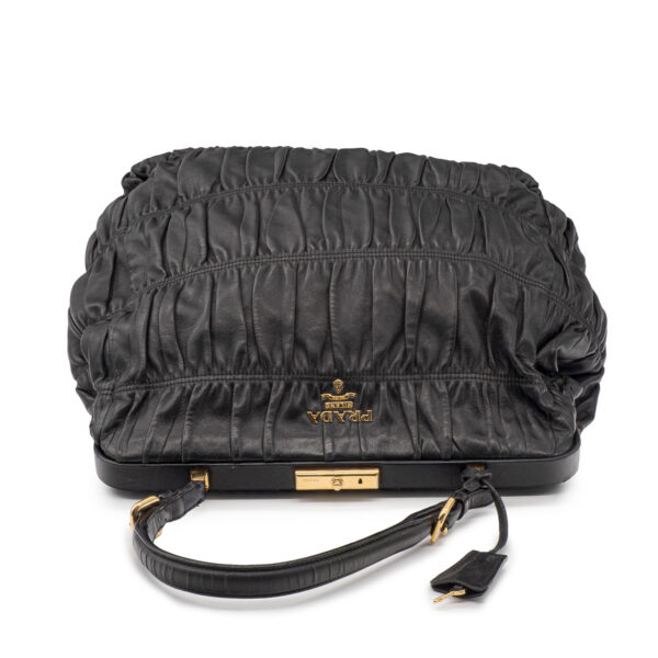Sac Prada Pleated Grand modèle en cuir souple noir-21402