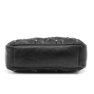 Sac Chanel Le 19 Édition limitée en cuir d’agneau souple et studs doré – Image 4