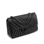 Chanel bag 2.55 Edition All Black Vue 1